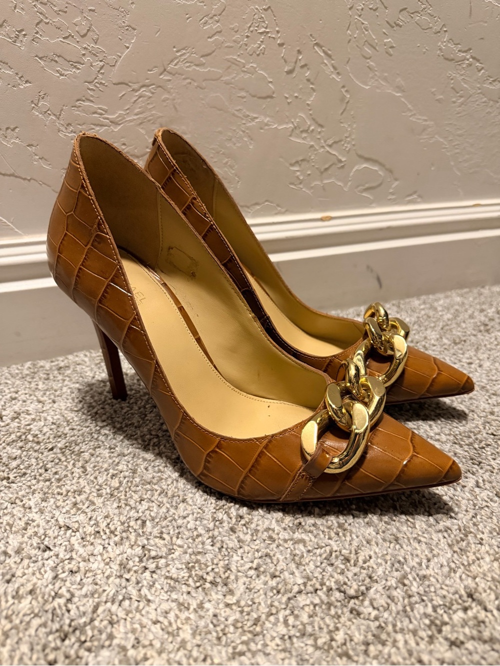 Michael Kors Scarlett Cognac Croc-Embossed Pointed Toe Pumps with Gold Chain